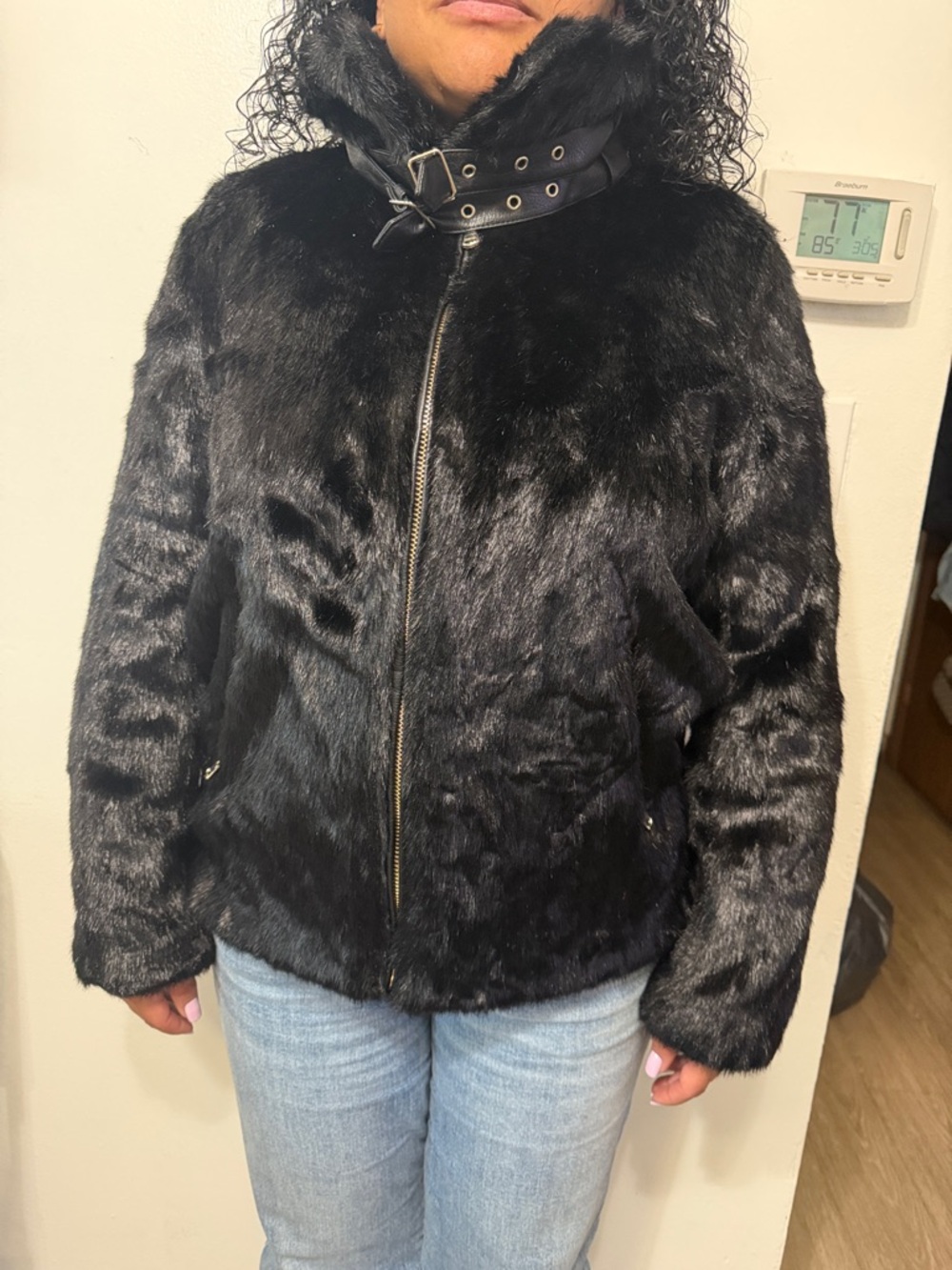 ZARA WMNS - MED Black Faux Fur Zip-Up Jacket with Buckle Collar - Women